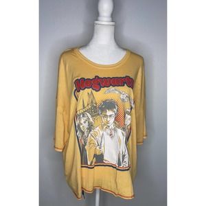 Harry Potter Hogwarts Yellow Sleepwear Top Women’s 2X (18W–20W) Wizarding World
